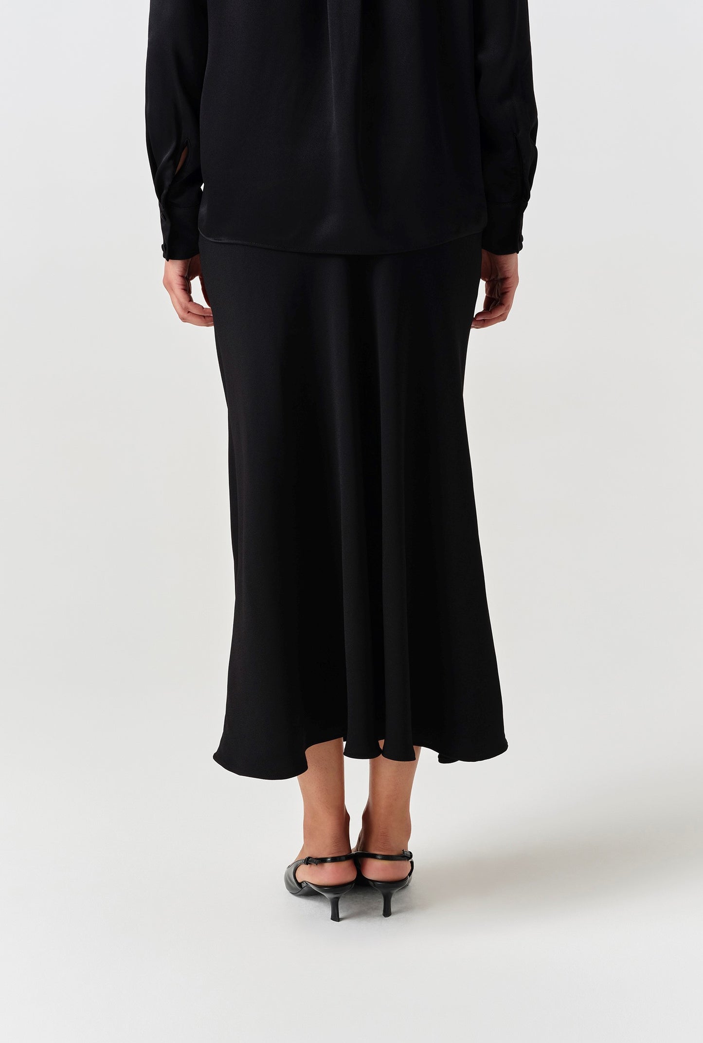 Lyra Crepe Midi Skirt